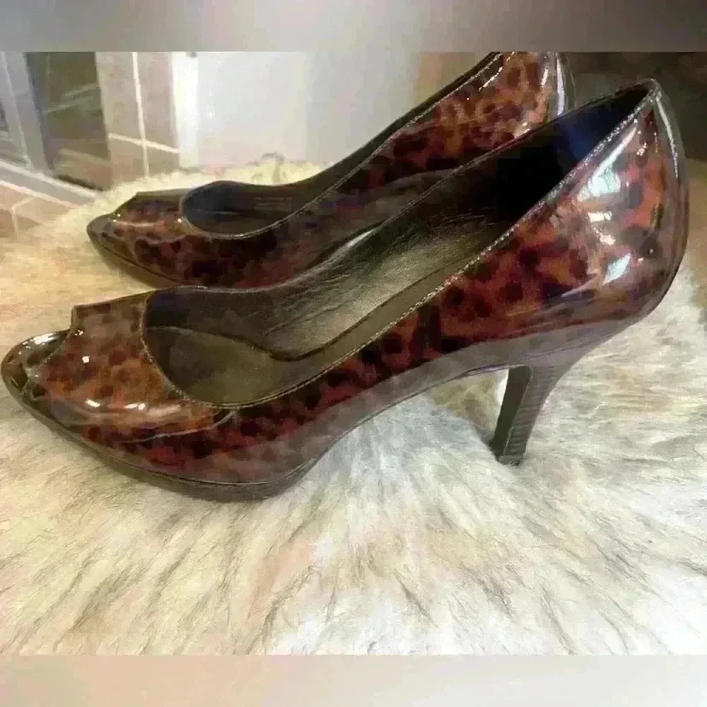 Cole Haan Stilleto Heels Patent Tortoise Peep Toe Pumps Womens. Nike Air. Size 8 - Picture 6 of 6